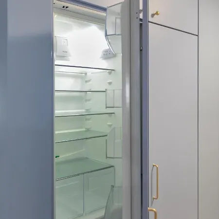 Imedio Azure Aviatiei Apartman *